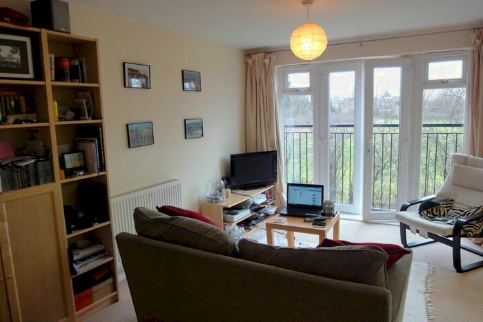 1 Bedroom Flat To Rent In Greenford Road, Sudbury Hill, Harrow, HA1