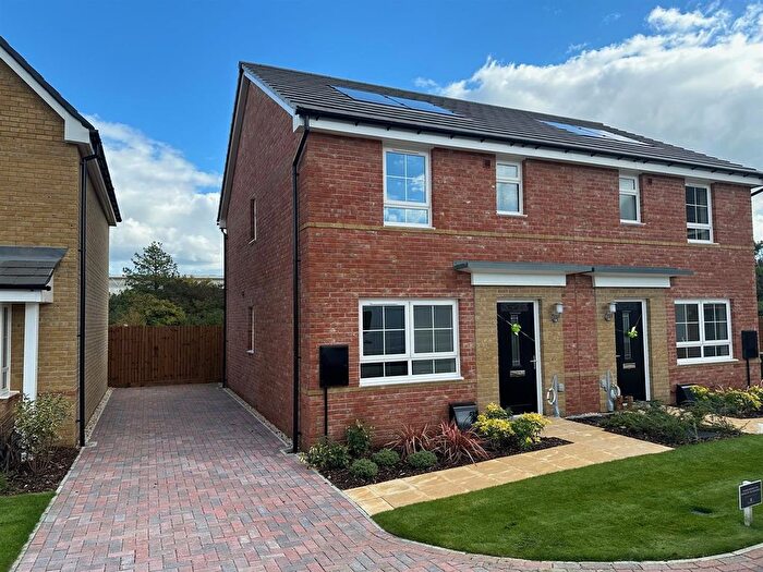 3 Bedroom Semi-Detached House To Rent In Seaton Lane, Hampton Beach, Peterborough, PE7