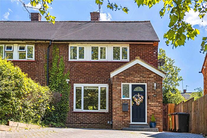 3 Bedroom Semi-Detached House For Sale In Stapleton Road, Borehamwood, Hertfordshire, WD6