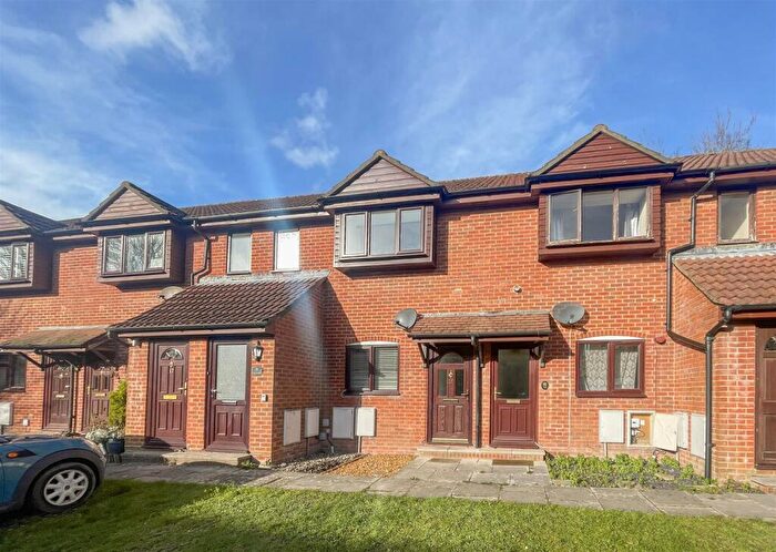 1 Bedroom Terraced House To Rent In Maplecroft, Salisbury, SP2