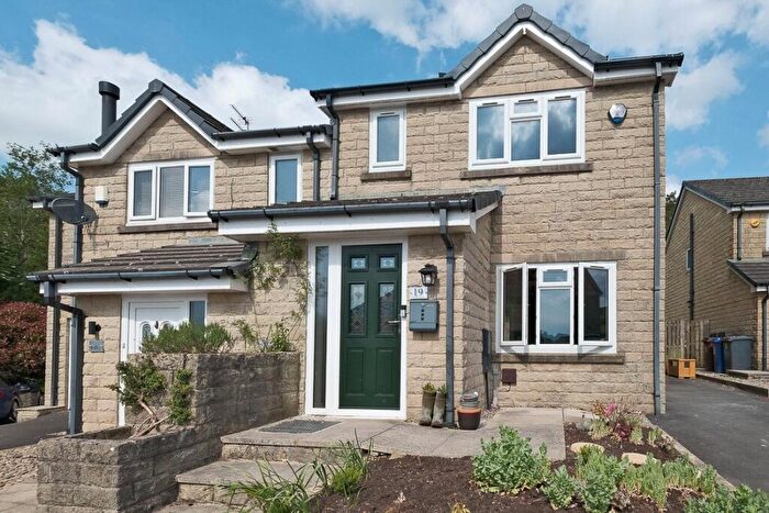 3 Bedroom Semi-Detached House To Rent In Aspen Grove, Earby, Barnoldswick, Lancashire, BB18