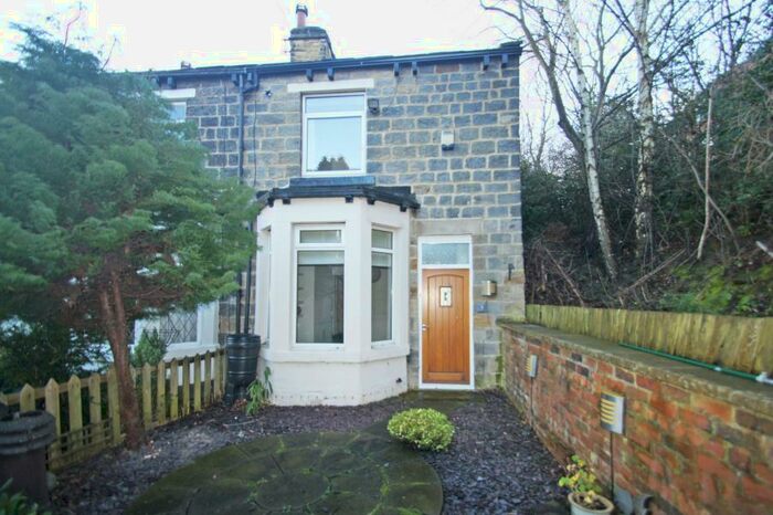 3 Bedroom End Of Terrace House To Rent In Church View, Kirkstall, Leeds, LS5
