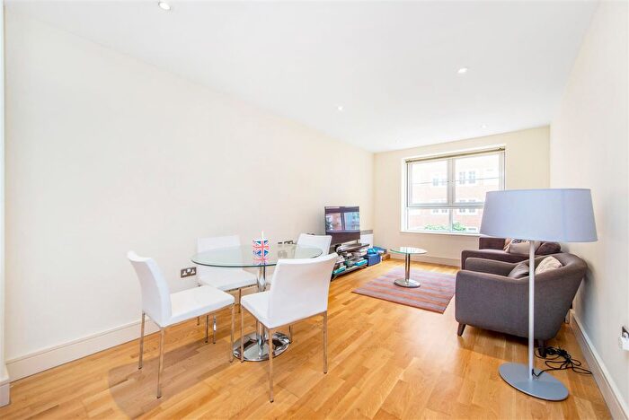 2 Bedroom Flat To Rent In Romney House, Marsham Street, Westminster, London, SW1P