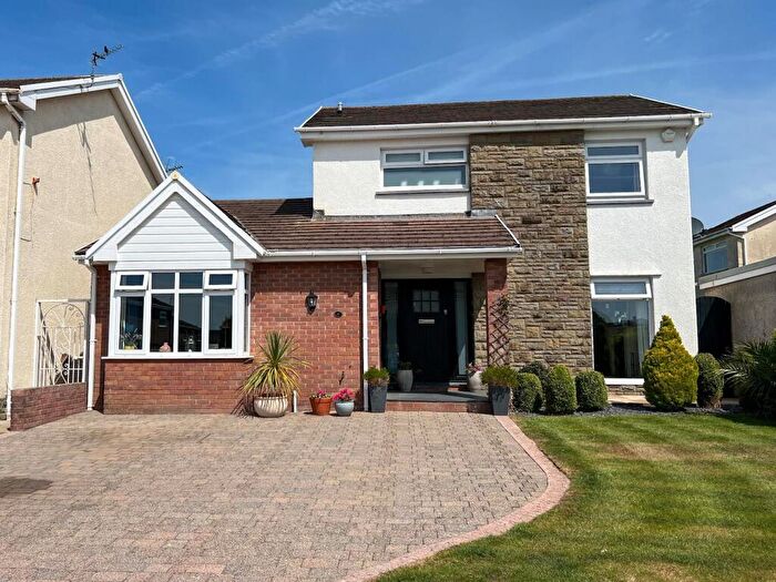 3 Bedroom Detached House For Sale In Anglesey Way, Nottage, Porthcawl, Bridgend County Borough, CF36