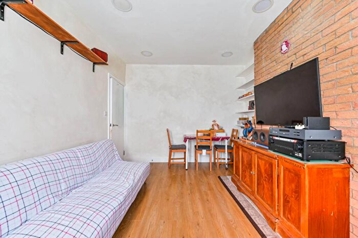 2 Bedroom Flat For Sale In Briaris Close, , Tottenham, London, N17