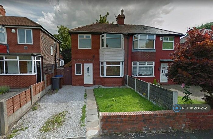 3 Bedroom Semi-Detached House To Rent In Beech Avenue, Whitefield, Manchester, M45