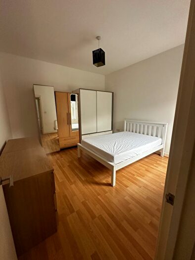 1 Bedroom Flat To Rent In Wavertree Road, London, SW2