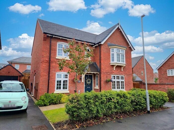 4 Bedroom Detached House For Sale In Woolley Avenue, Hugglescote, LE67