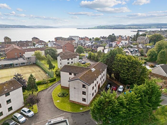 2 Bedroom Flat For Sale In Rosedale Gardens, Helensburgh, G84