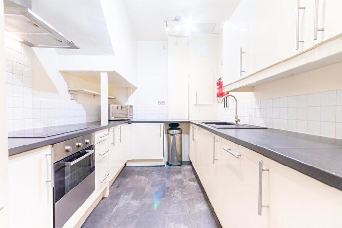 5 Bedroom Apartment To Rent In George House, Osborne Road, NE2