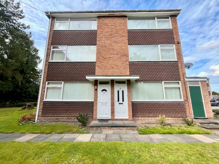 2 Bedroom Apartment To Rent In Links View, Sutton Coldfield, B74