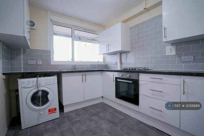 3 Bedroom Maisonette To Rent In Old Church Road, London, E1