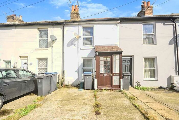 2 Bedroom House To Rent In Hamilton Road, Deal, Kent, CT14