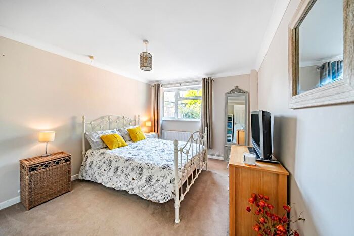 2 Bedroom Bungalow For Sale In Tiddington, Thame, Oxfordshire, OX9