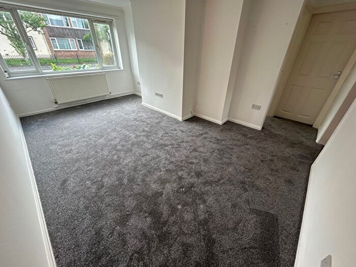 1 Bedroom Flat To Rent In Highbridge Road, Sutton Coldfield, B73