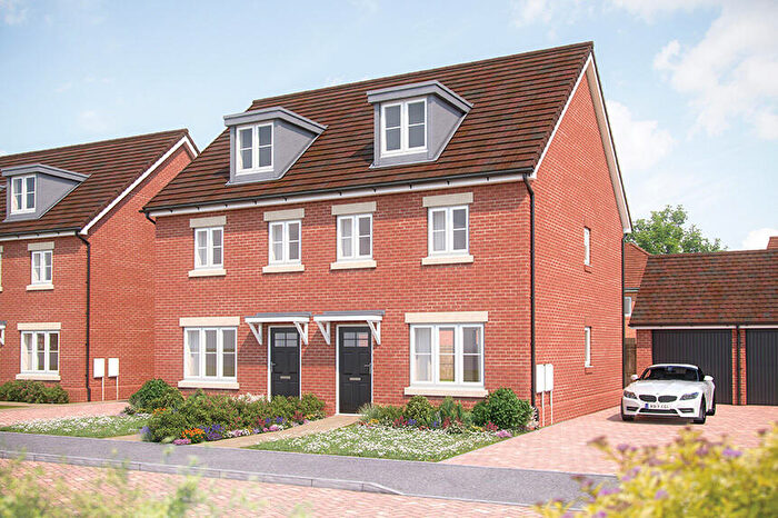3 Bedroom Semi-Detached House For Sale In Kidmore End Road, Emmer Green, Reading, RG4