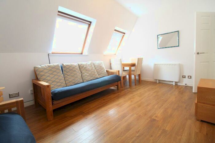 2 Bedroom Flat To Rent In Netherkirkgate, Floor, AB10