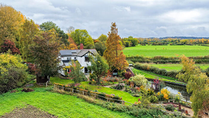 4 Bedroom Detached House For Sale In Long Marston Road, Marsworth, Tring, HP23