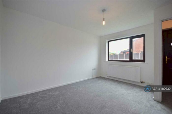 1 Bedroom Maisonette To Rent In Pennine Road, Chorley, PR6