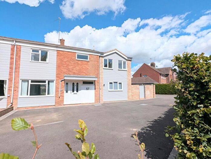 4 Bedroom Semi-Detached House To Rent In Townfield, Kirdford, RH14