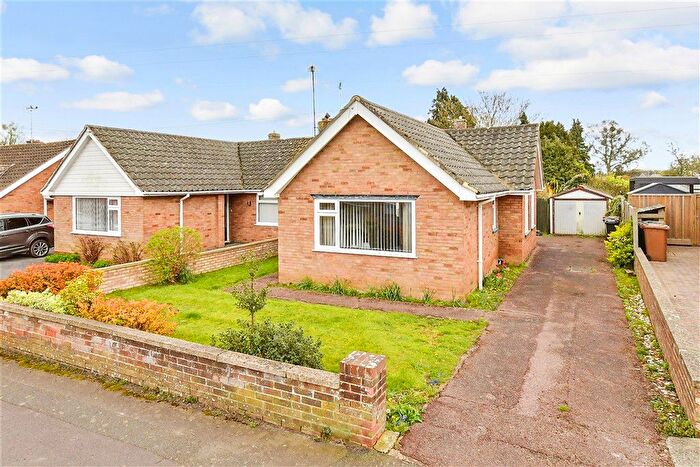 3 Bedroom Semi Detached Bungalow For Sale In Northumberland Avenue, Kennington, Ashford, Kent, TN24