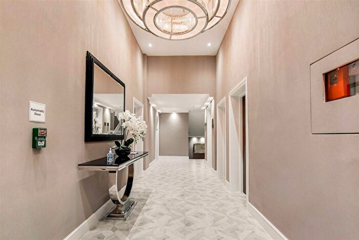 1 Bedroom Flat To Rent In Fitzjohns Avenue, Hampstead, London, NW3