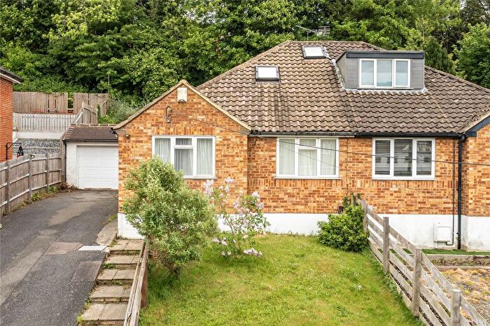 3 Bedroom Semi-Detached House For Sale In Sunningvale Avenue, Biggin Hill, Westerham, Kent, TN16