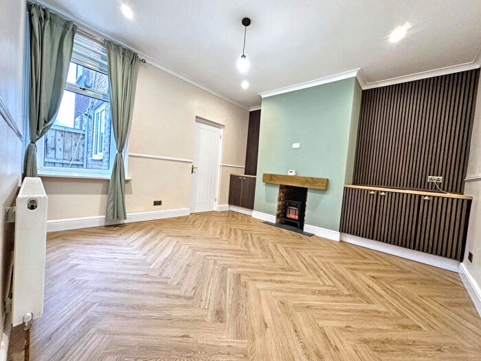 2 Bedroom Flat To Rent In Glen Terrace, Washington, Washington, Tyne And Wear, NE38