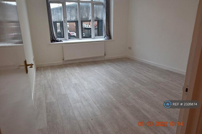 1 Bedroom Flat To Rent In Park Street, Luton, LU1