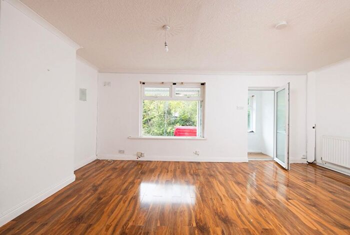 3 Bedroom Terraced House For Sale In Hencliffe Road, Stockwood, BS14