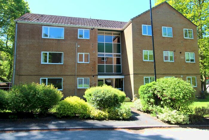 2 Bedroom Flat To Rent In Twentywell Lane, Sheffield, S17