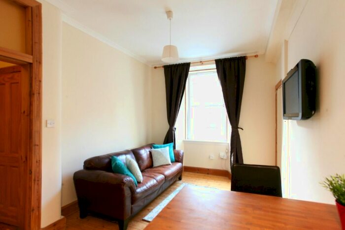 1 Bedroom Flat To Rent In Dalgety Avenue, Meadowbank, Edinburgh, EH7