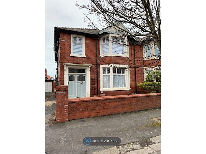 2 Bedroom Flat To Rent In Chatsworth Road, Lytham St. Annes, FY8