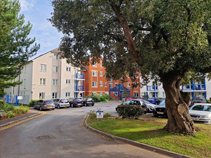 2 Bedroom Flat To Rent In Eddington Court, Beach Road, BS23