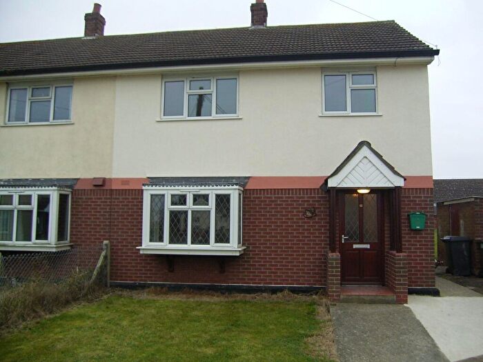 3 Bedroom Semi-Detached House To Rent In Castle View, Walcott, LN4