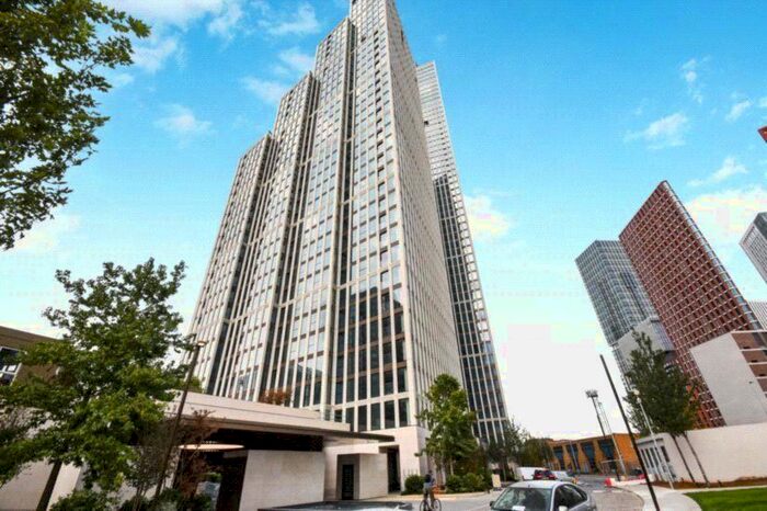 2 Bedroom Flat To Rent In One Thames City, Nine Elms, London, SW8