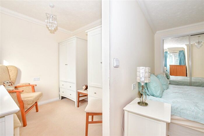 1 Bedroom Flat For Sale In King Street, Maidstone, Kent, ME14