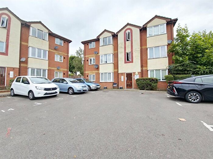 2 Bedroom Apartment To Rent In Mimosa Close, Romford, RM3