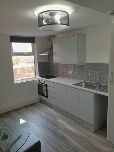 2 Bedroom Flat To Rent In King Richard Street, Coventry CV2