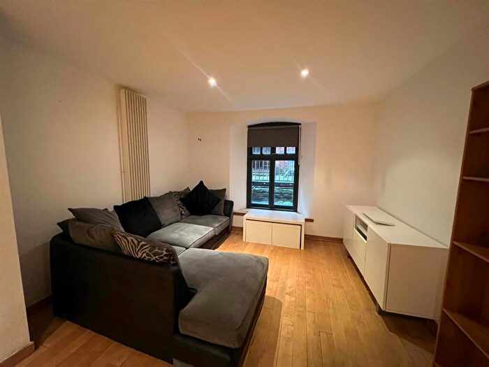 2 Bedroom Apartment To Rent In Model Lodging House, Bloom Street, Salford, M3
