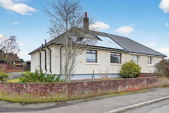 2 Bedroom Semi-Detached Bungalow For Sale In Craigie View, Tarbolton, KA5
