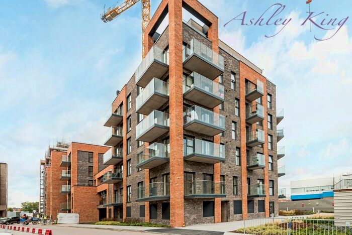 2 Bedroom Flat To Rent In William Mundy Way, Dartford, DA1