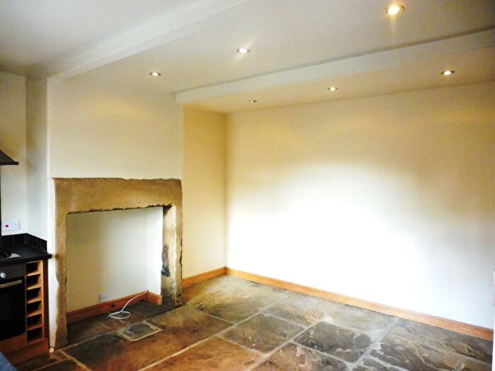 1 Bedroom House To Rent In Hammerton Grove, Pudsey, LS28