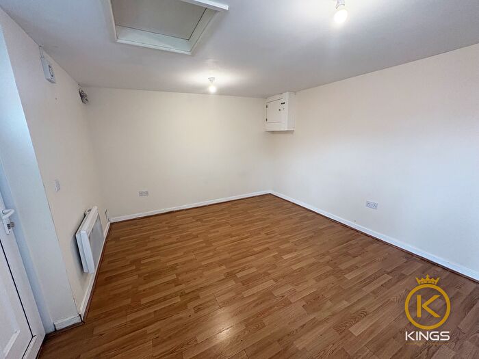 Studio To Rent In Eastney Road, Southsea, PO4