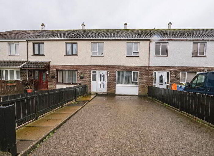 3 Bedroom Mid Terraced House For Sale In Sunnyside Park, Maghera, BT46