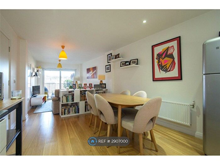 3 Bedroom Flat To Rent In Ceramic Works, London, E9