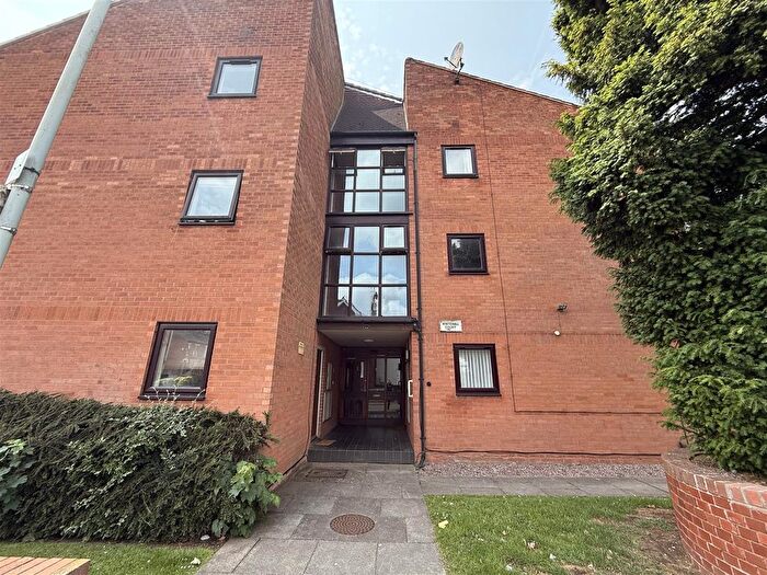 1 Bedroom Flat To Rent In Riley Crescent, Wolverhampton, WV3