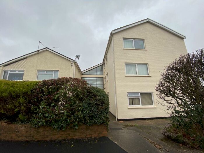 2 Bedroom Flat To Rent In Heol Lewis, Rhiwbina, Cardiff, CF14