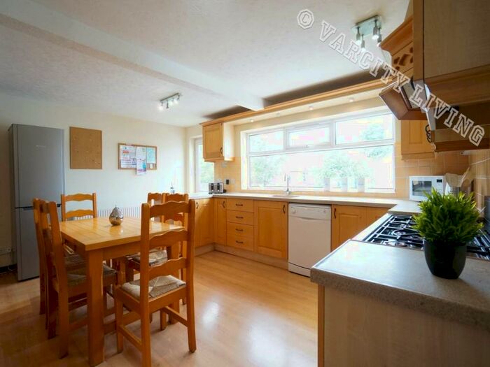 5 Bedroom House To Rent In Ffriddoedd Road, Bangor, Gwynedd, LL57