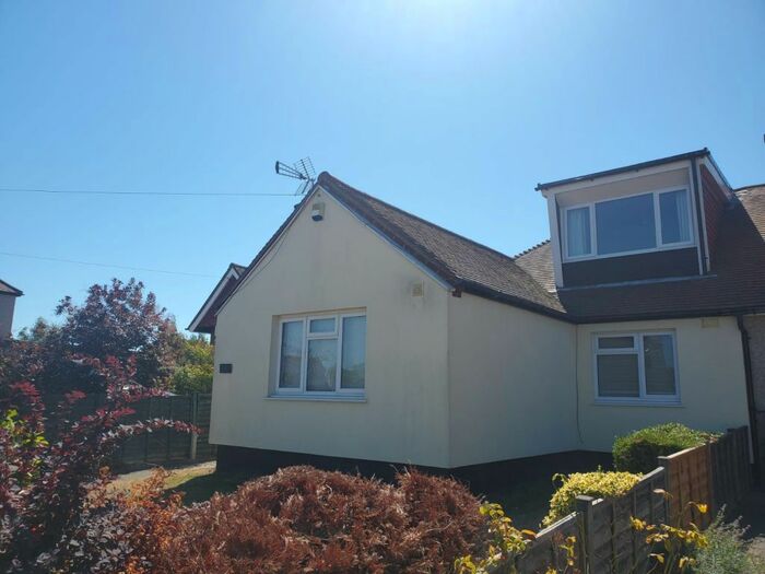 4 Bedroom Semi-Detached House To Rent In Leighfields Road, Eastwood, Leigh-On-Sea, SS9